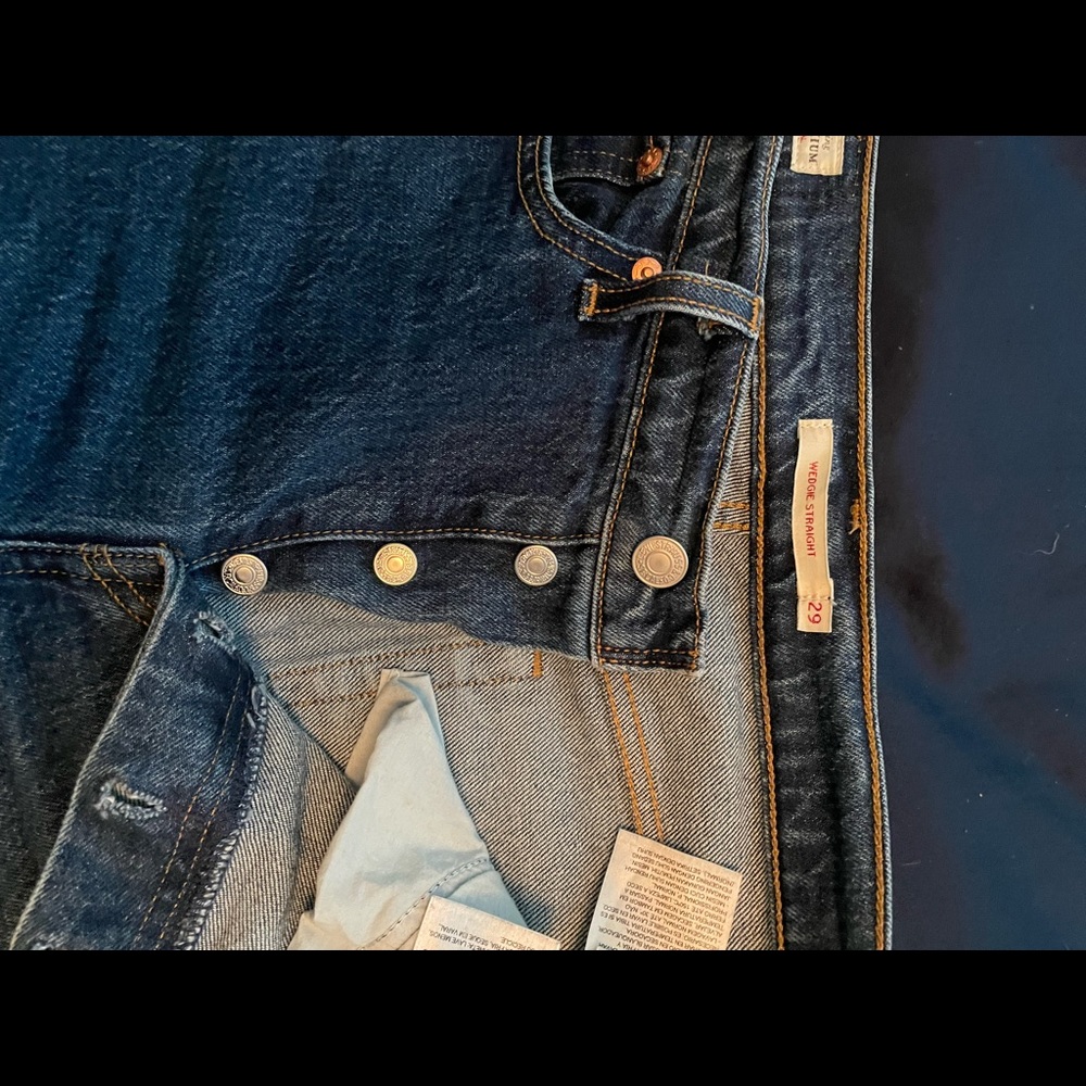 Mid/high rise wedgie straight Levi jeans